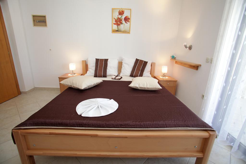Apartments Villa Macola Traù Esterno foto