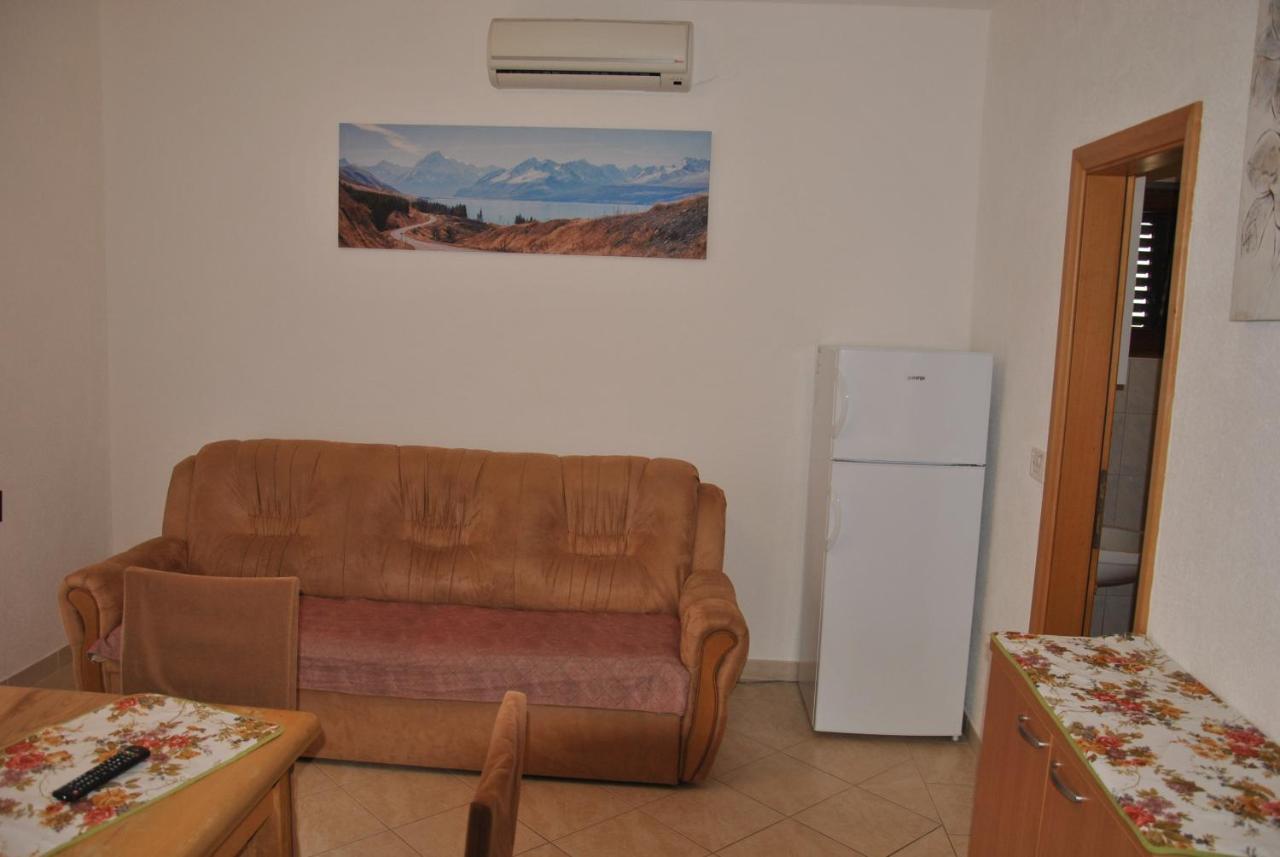 Apartments Villa Macola Traù Esterno foto